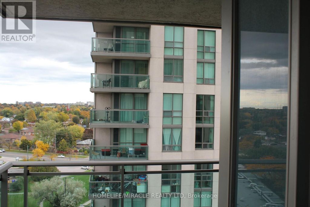 1608 - 88 Grangeway Avenue, Toronto (woburn)