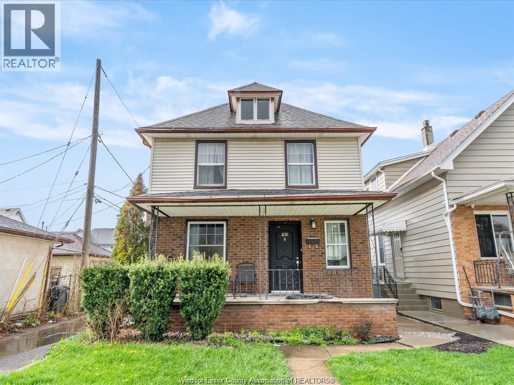 836 Elliott, Windsor