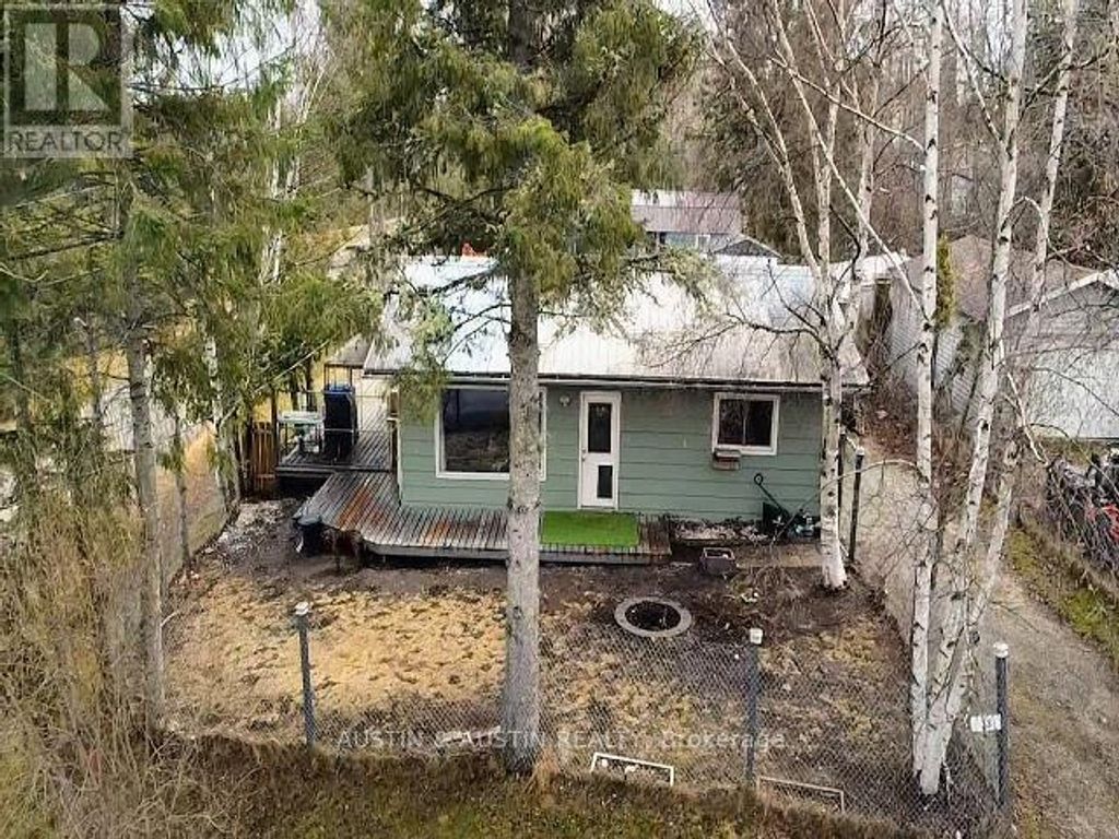 33 Victoria Street N, Kenora Remote Area (dinorwic)