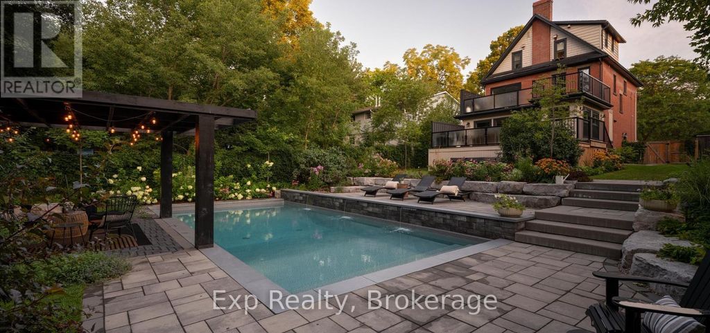 16 Barker Street, Prince Edward County (picton)