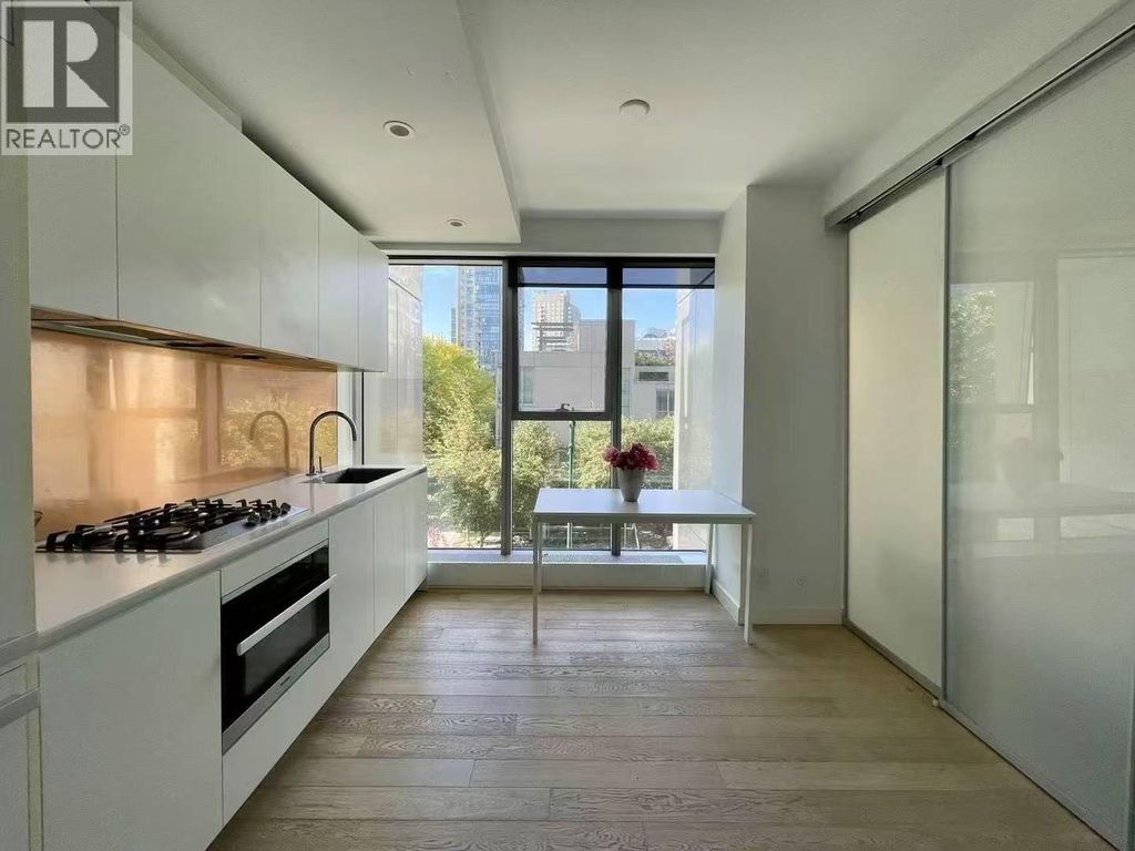 503 1480 Howe Street, Vancouver