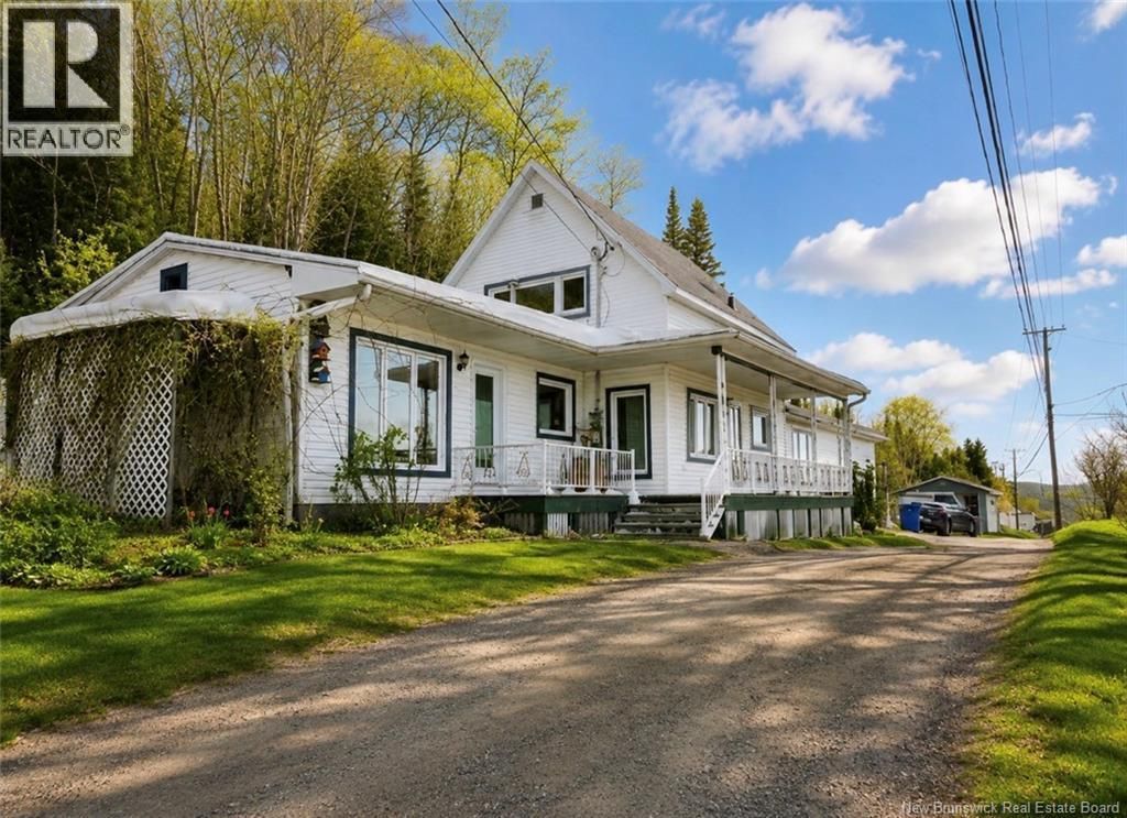 5502 Centrale Street, Lac Baker