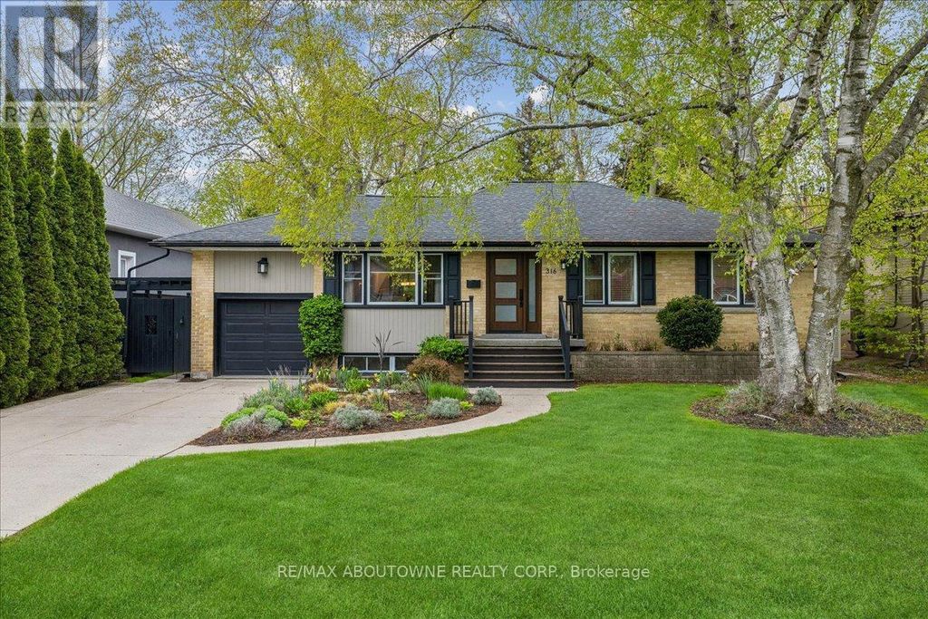 316 River Side Drive, Oakville (co Central)