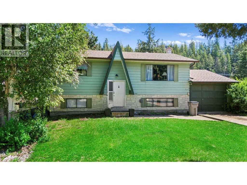 4686 Spruce Crescent, Barriere