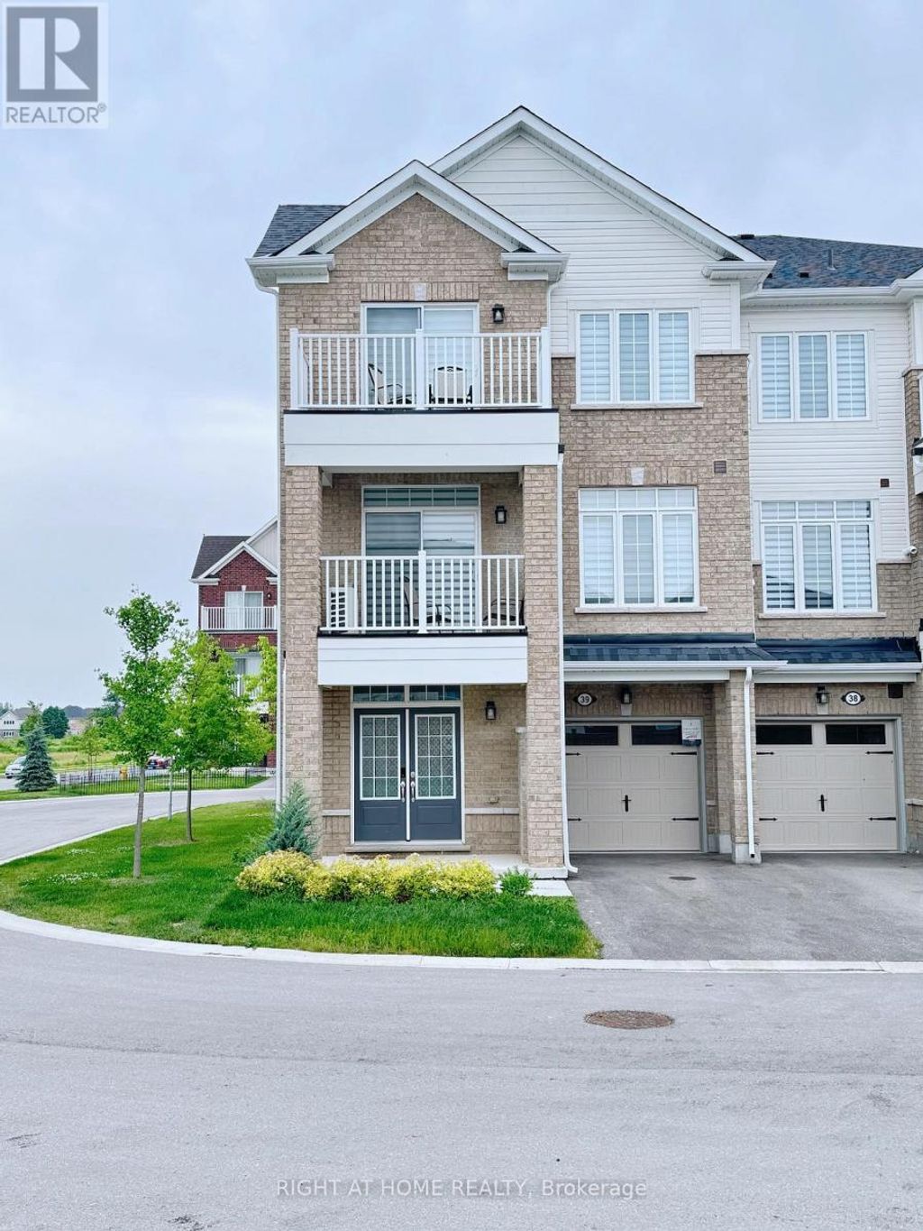 39 - 113 Hartley Avenue, Brant (paris)