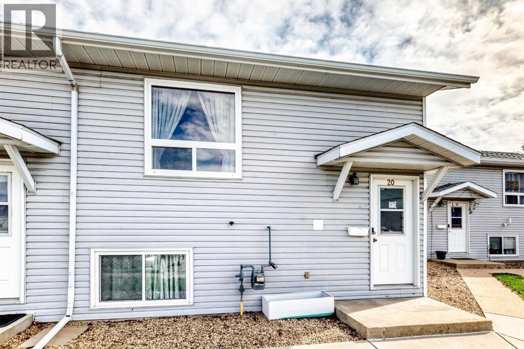 20, 10 Fairbank Road, Red Deer