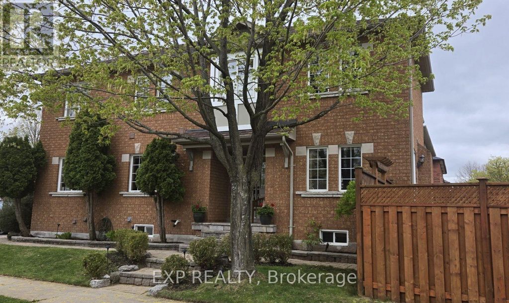 1347 Brookstar Drive, Oakville (wt West Oak Trails)