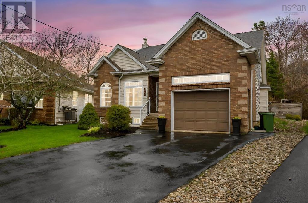 232 Summer Field Way, Dartmouth