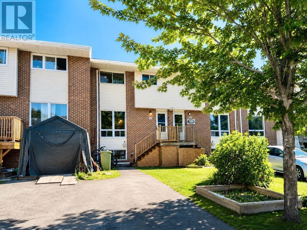 541 Arklow Drive, Dartmouth