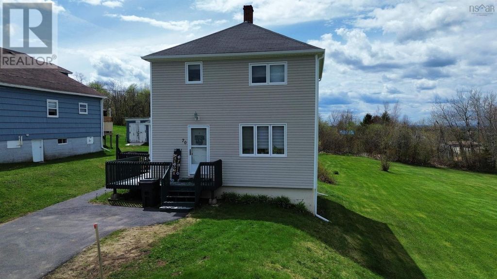 70 Wolsley, Springhill