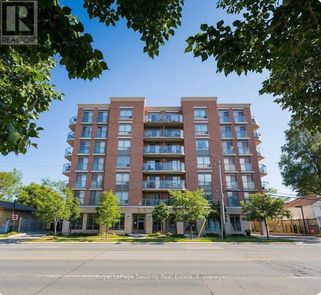310 - 801 Sheppard Avenue, Toronto (clanton Park)