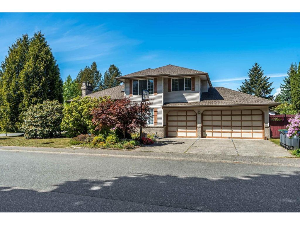 15911 111 Avenue, Surrey