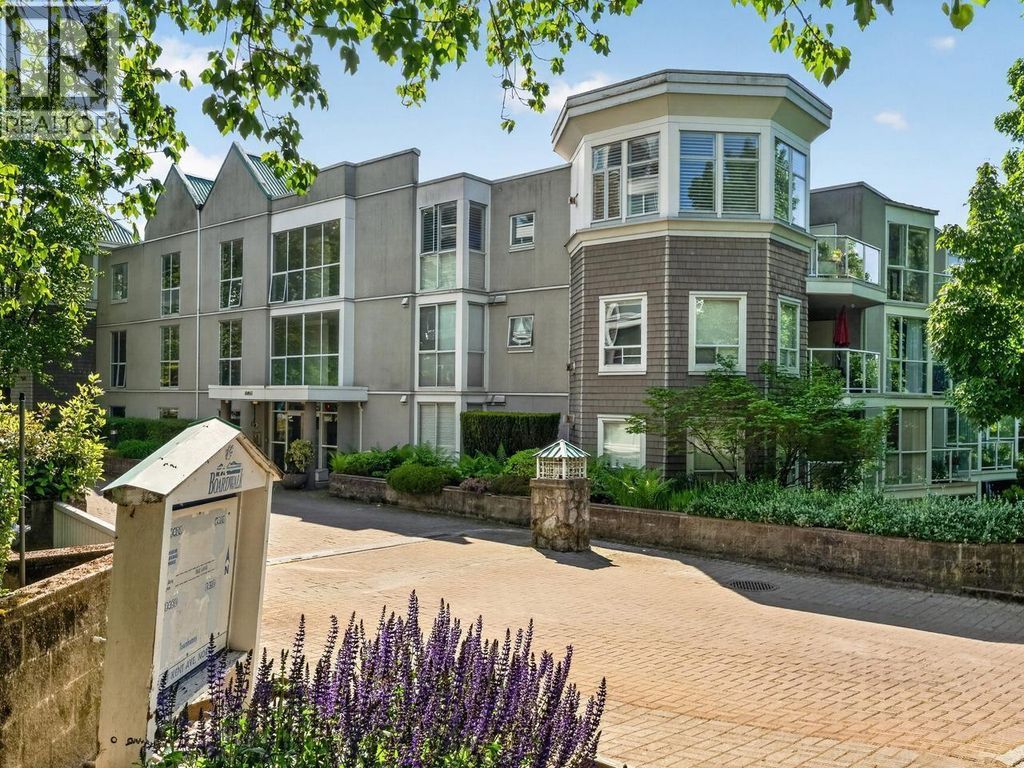 109 8460 Jellicoe Street, Vancouver