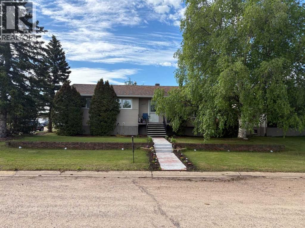 5602 47 Avenue W, Forestburg