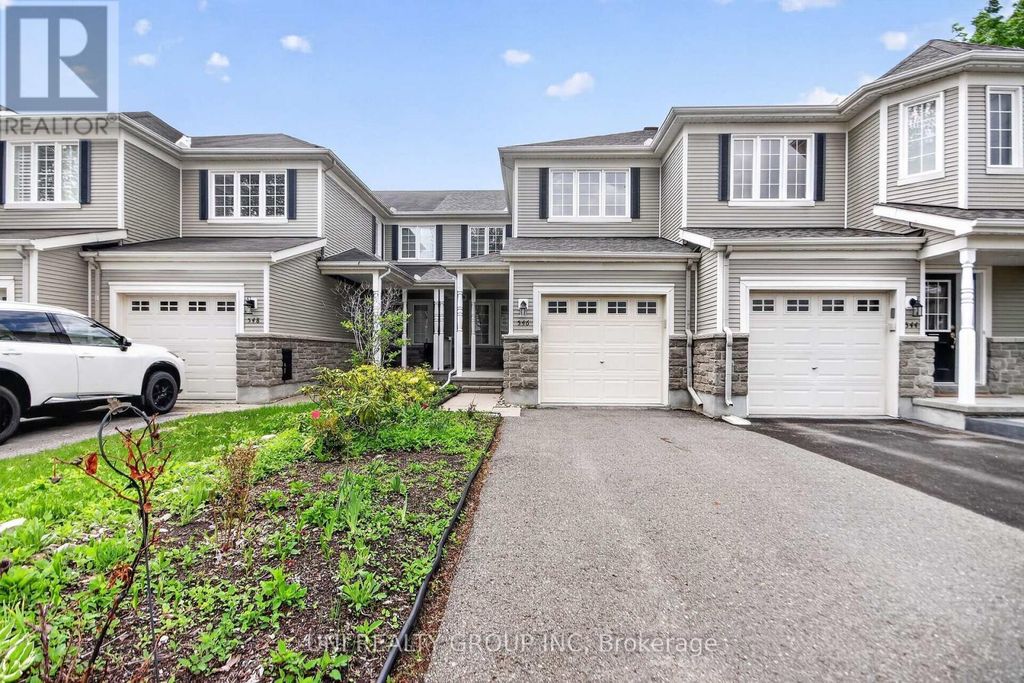 546 Ashbourne Crescent, Ottawa