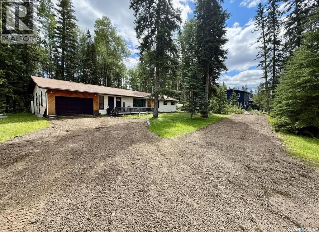 12 5th Avenue, Candle Lake