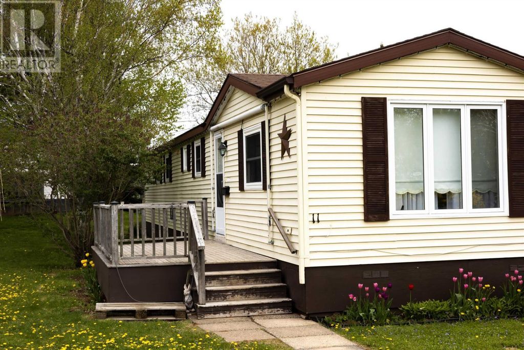 11 Manor Drive, Charlottetown