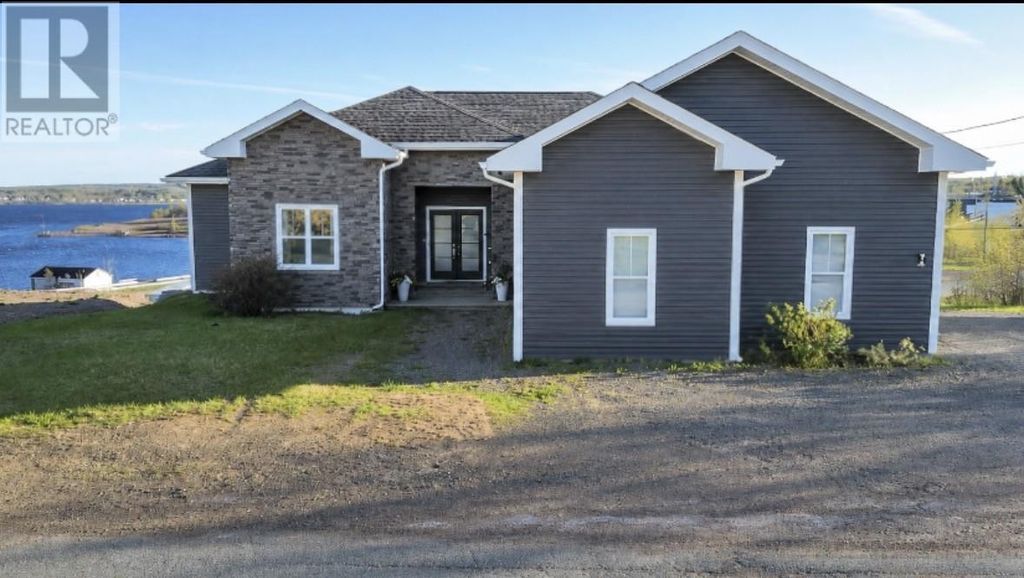 2 Mill Road, Botwood