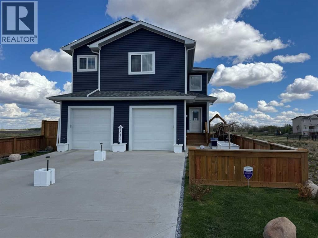 6812 50 Avenue, Camrose