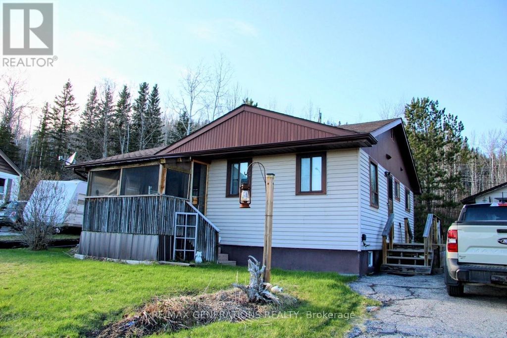 9 Swallow Drive, Manitouwadge