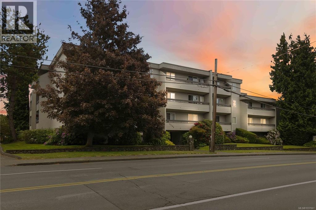 314 3235 Quadra St, Saanich