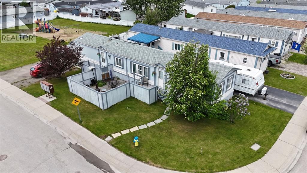 102 Nickerson Avenue, Hinton
