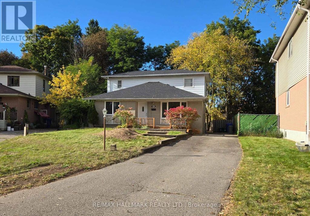 46 Collins Crescent, Aurora (aurora Heights)