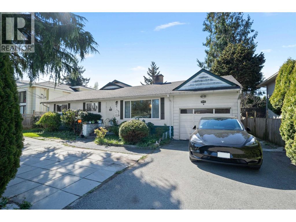 9771 Pinewell Crescent, Richmond
