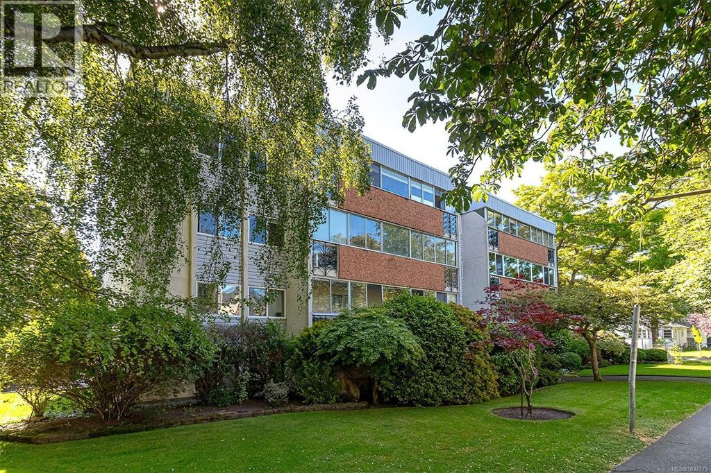 204 605 Cook St, Victoria
