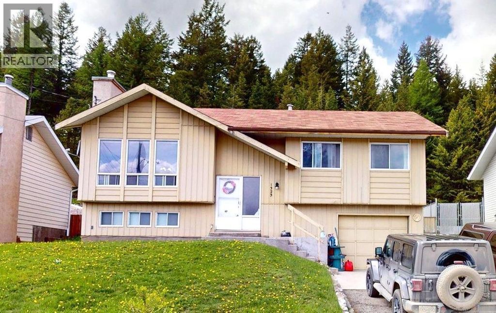 1323 Alpine Drive, Elkford