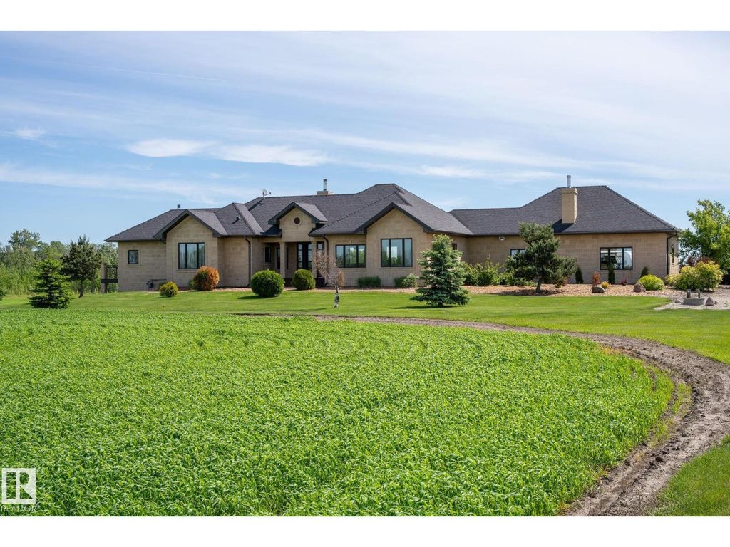 56229 Rge Road 242, Rural Sturgeon County