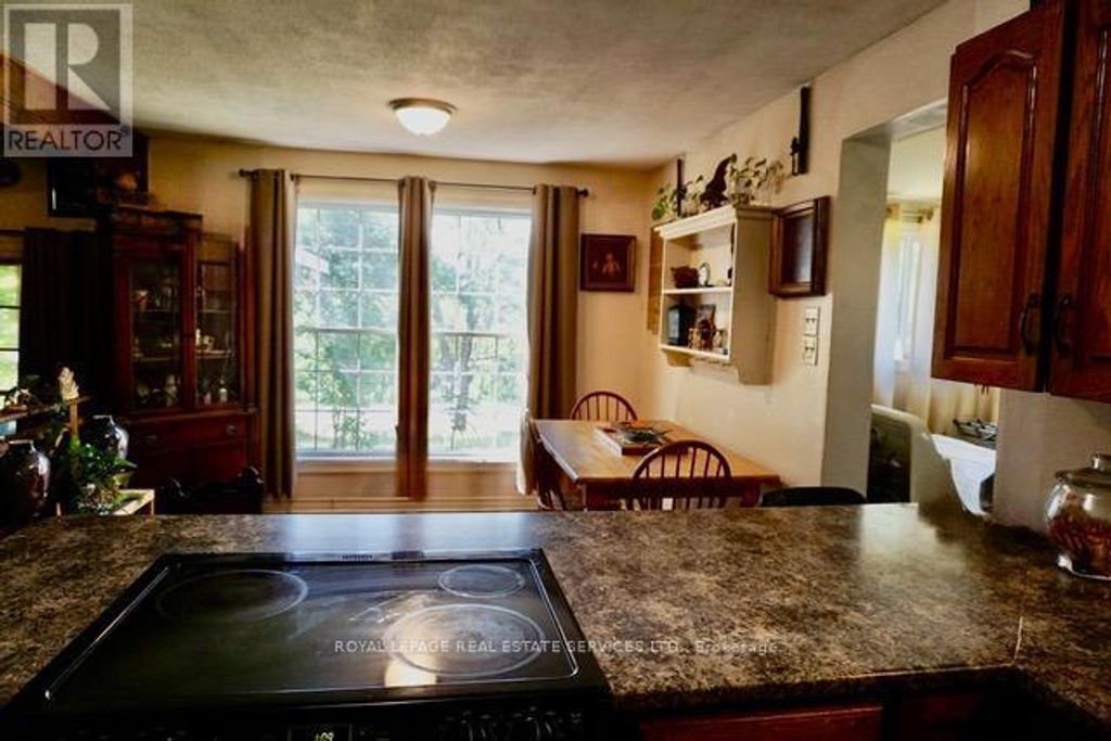 1116 Moon River Road, Muskoka Lakes (medora)