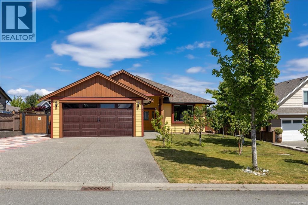 220 Michigan Pl, Campbell River