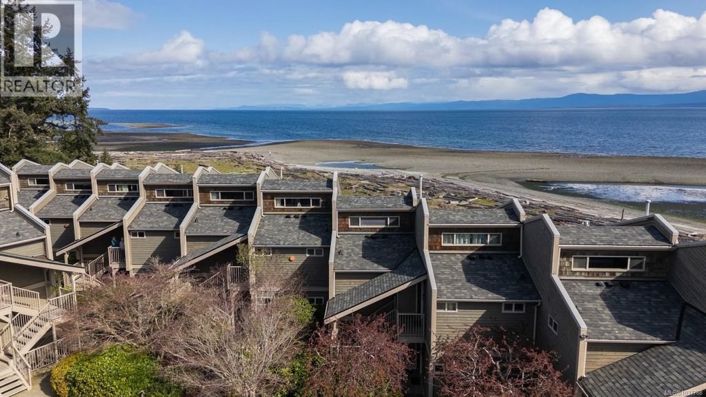 220 3295 Island Hwy W, Qualicum Beach