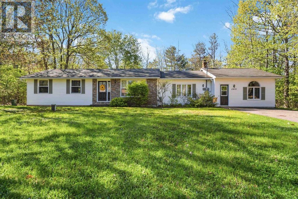 2410 Loretta Avenue, Coldbrook