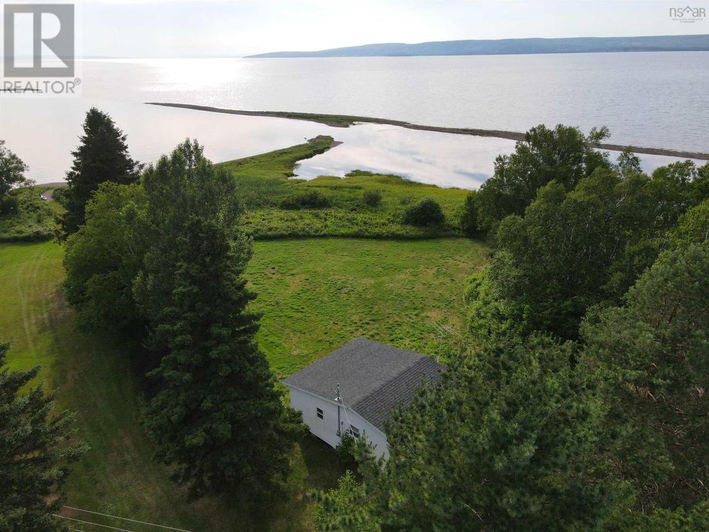 8356 East Bay Highway, Big Pond