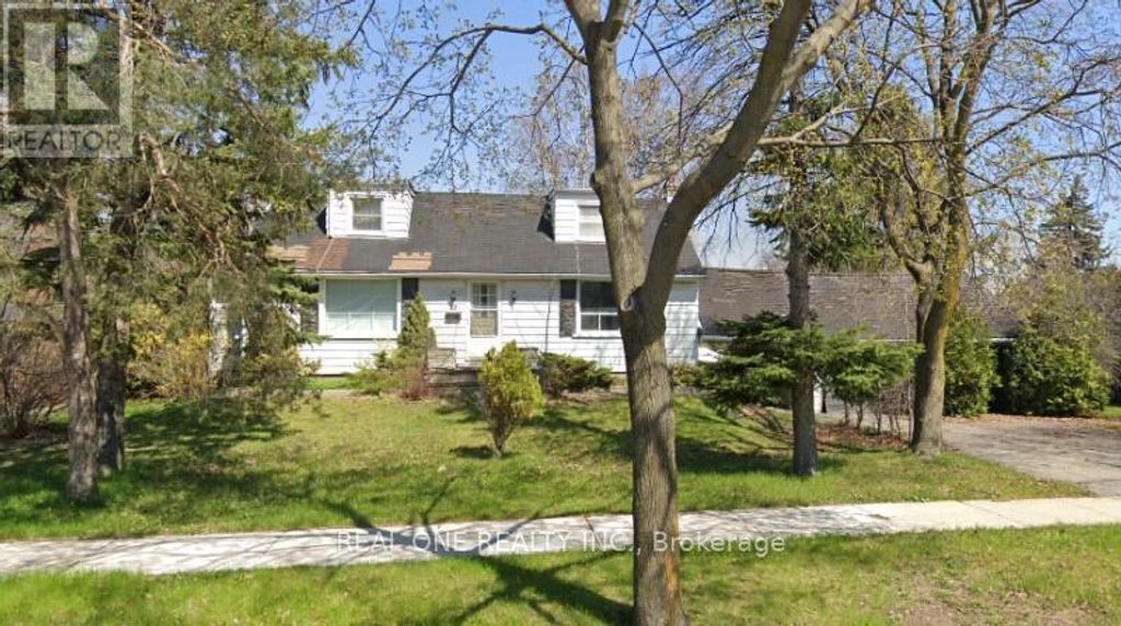 22 Pleasant View Drive, Toronto (pleasant View)