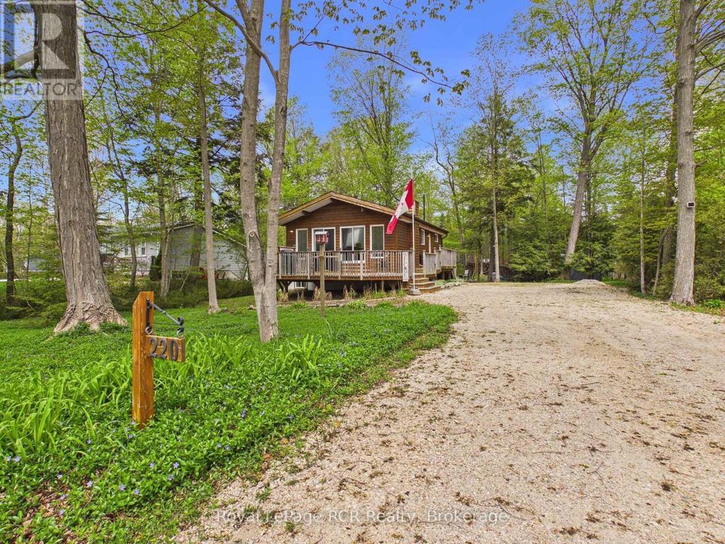 220 Shadywood Crescent, Huron-Kinloss