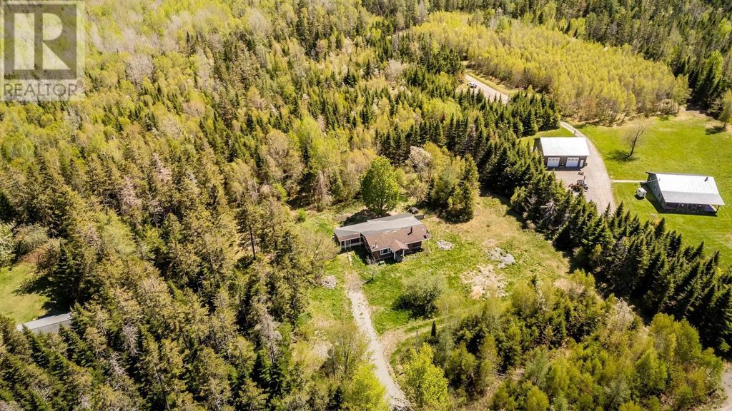 808 Newtonville Road, Forest Hill