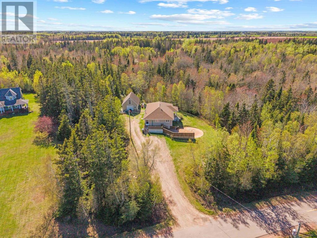 284 Old Martin Road, St. Felix