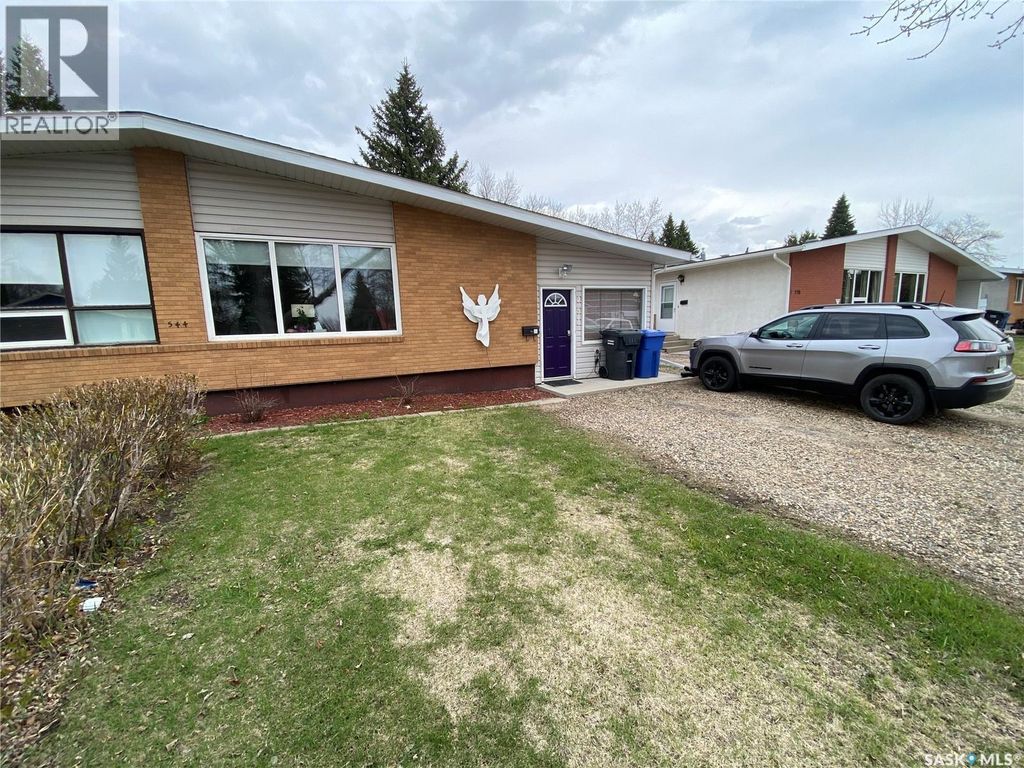2 544 Circlebrooke Drive, Yorkton