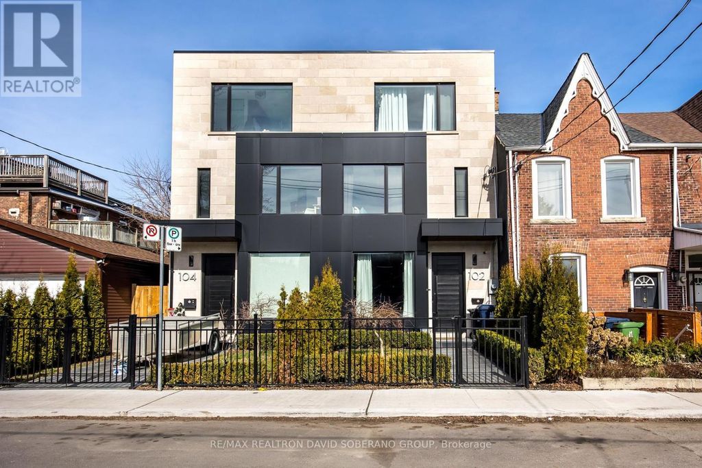 102 Ulster Street, Toronto (university)