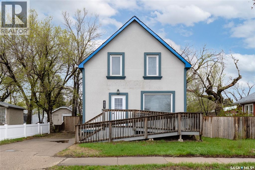453 Lillooet Street W, Moose Jaw