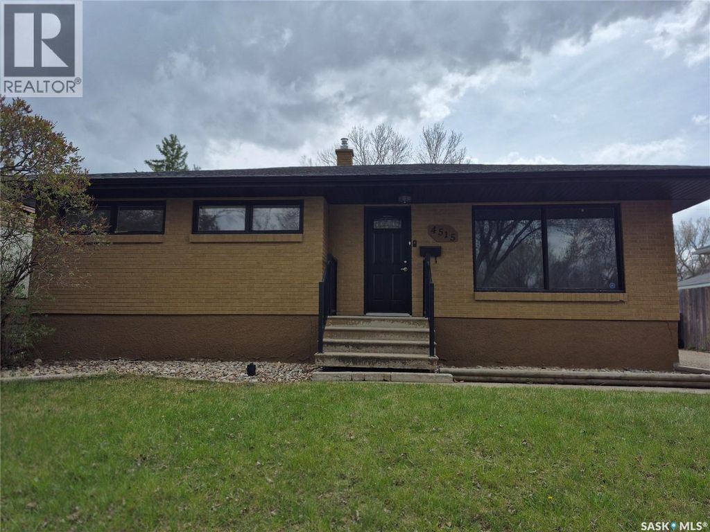 4515 Sherwood Drive, Regina
