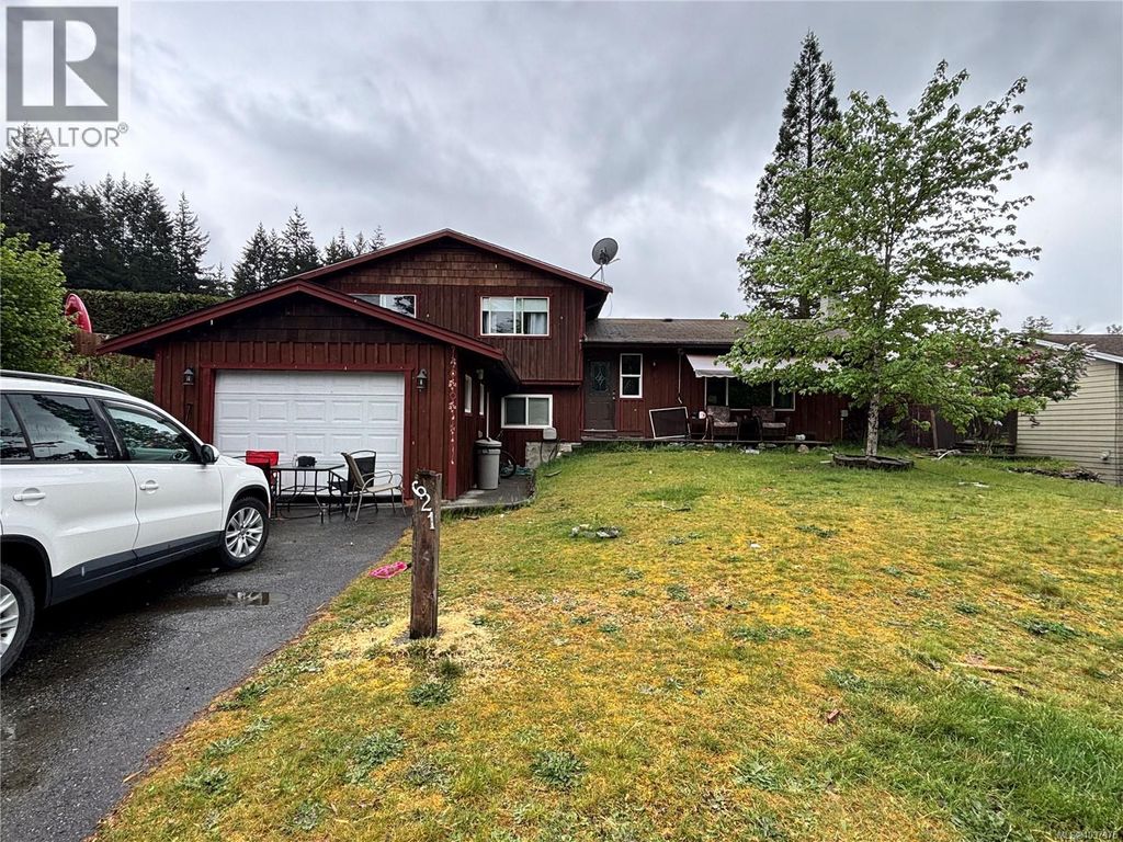 621 Dogwood Dr, Gold River