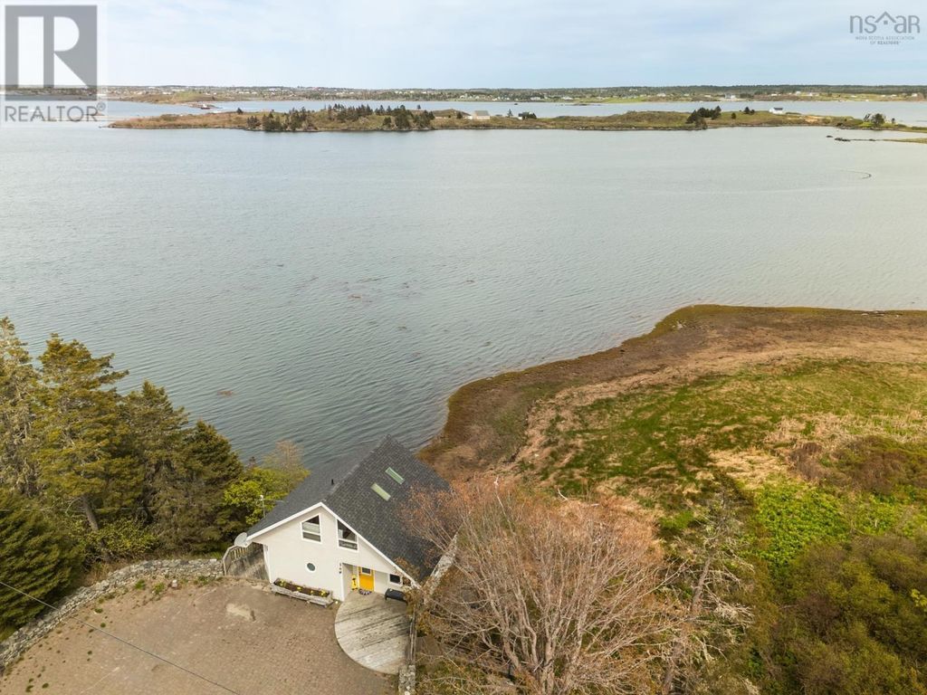 1501 Highway 304, Cape Forchu