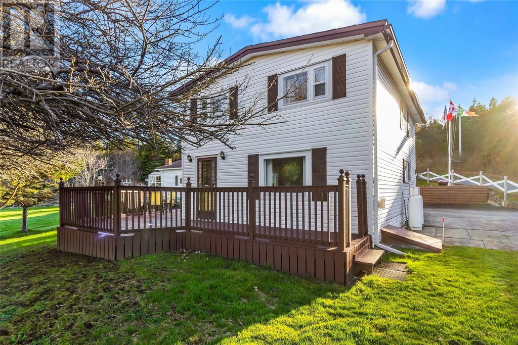 9 Gushue's Road, Conception Harbour