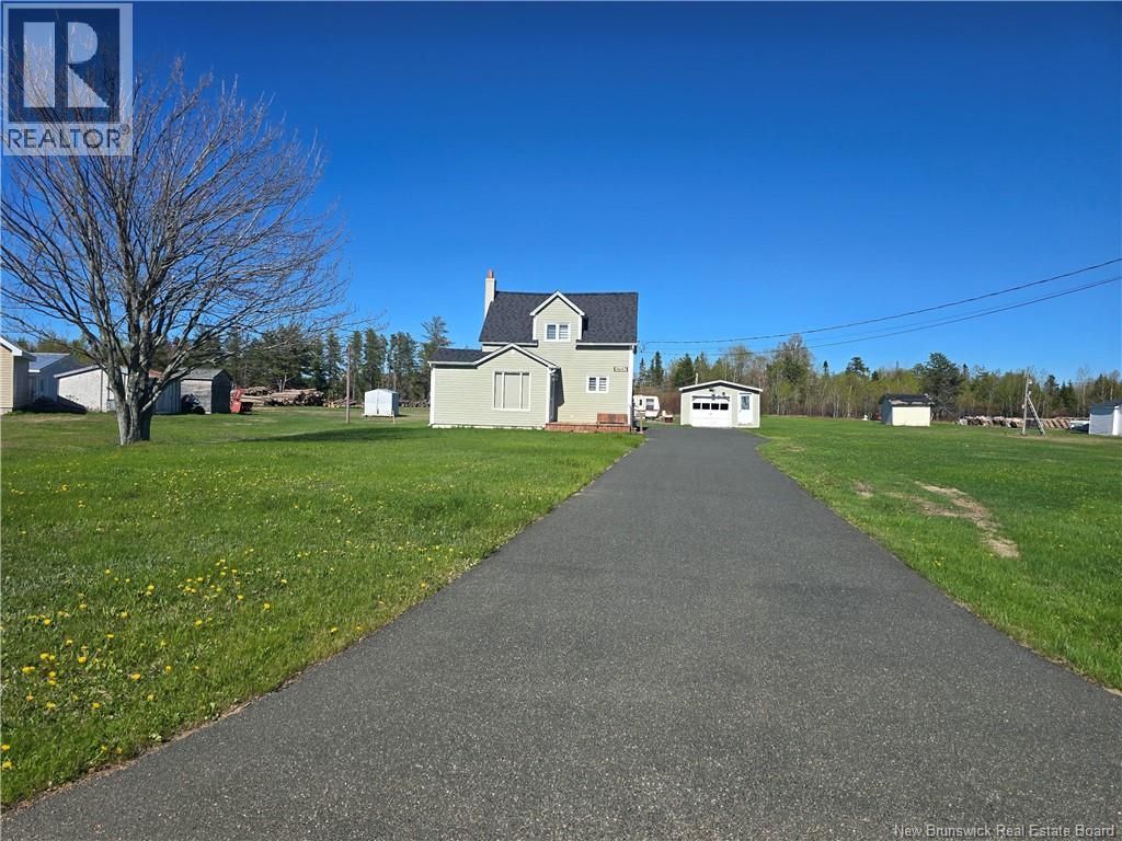 3647 Morais, Bas-Caraquet
