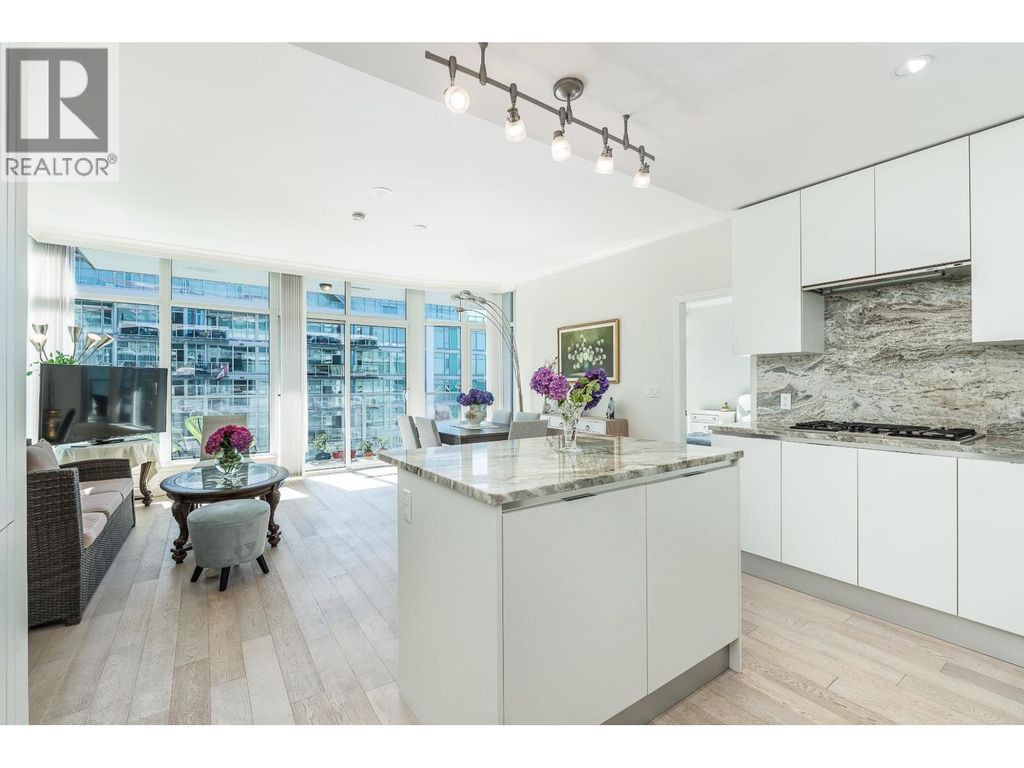 703 175 Victory Ship Way, North Vancouver