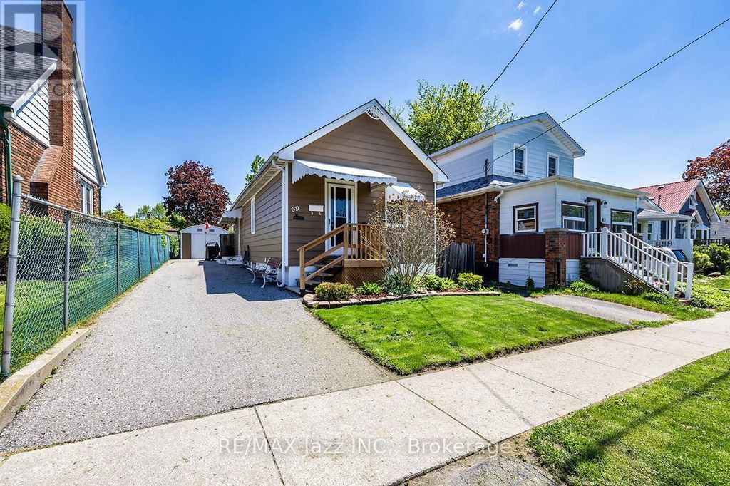 69 Westmount Street, Oshawa (vanier)